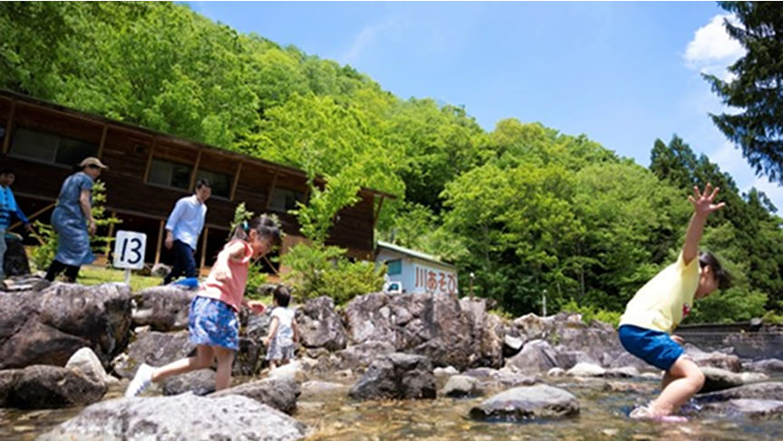 なかんじょ川の魚つかみ